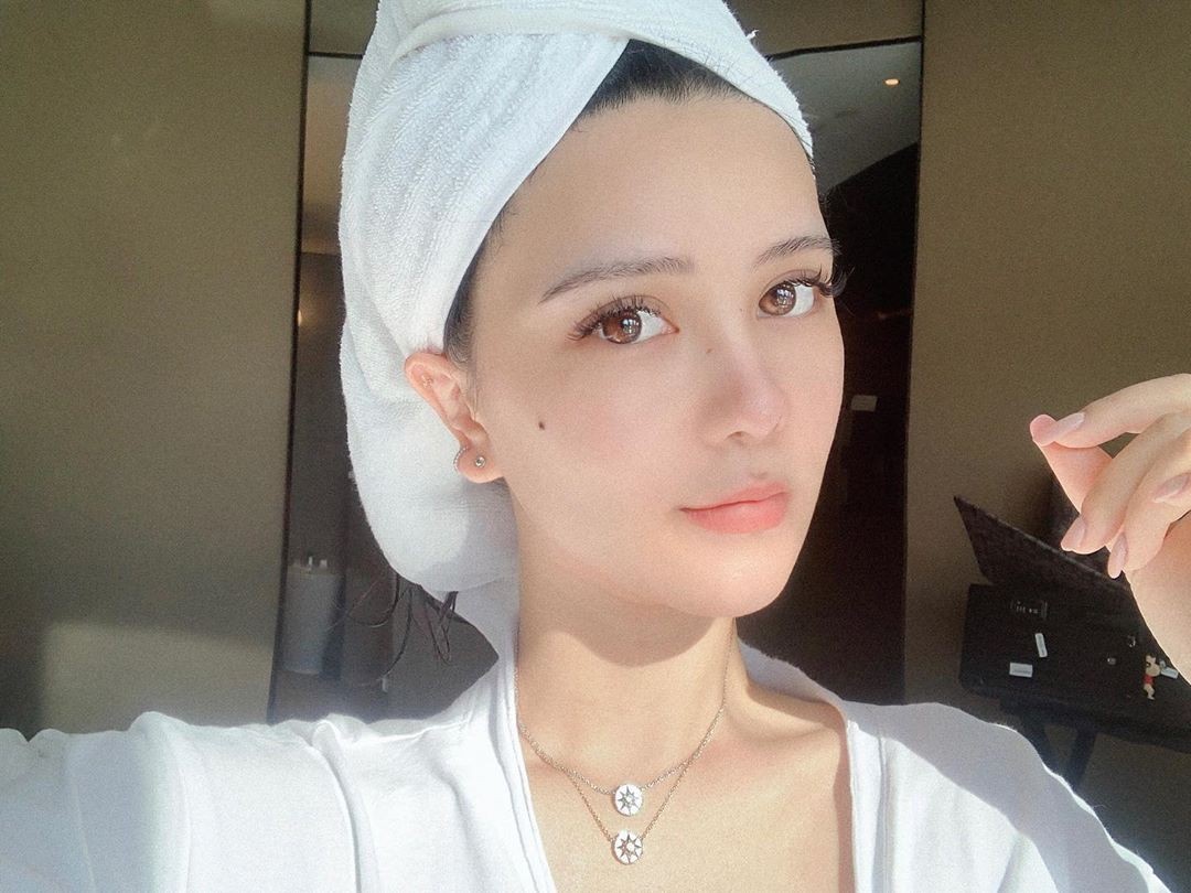 nu streamer kem sac,  cong nhat,  ha ha,  tinh uyen anh 1