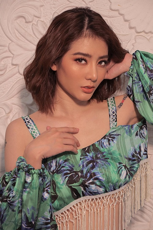 Hot girl nhom hai anh 6