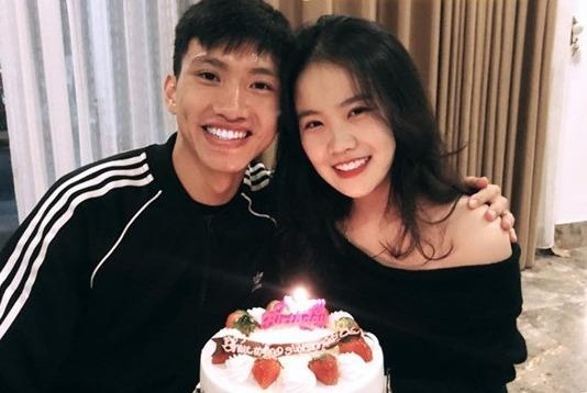 Van Hau goi video cho ban gai tu Ha Lan giua tin don chia tay hinh anh