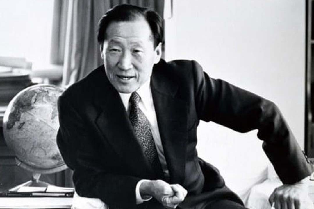 Tuoi tre an xin, trom tien de lap nghiep cua cha de tap doan Hyundai hinh anh