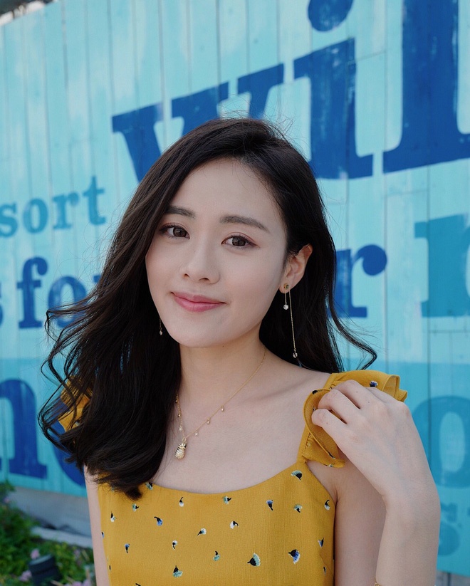 hot girl lo mat moc anh 3