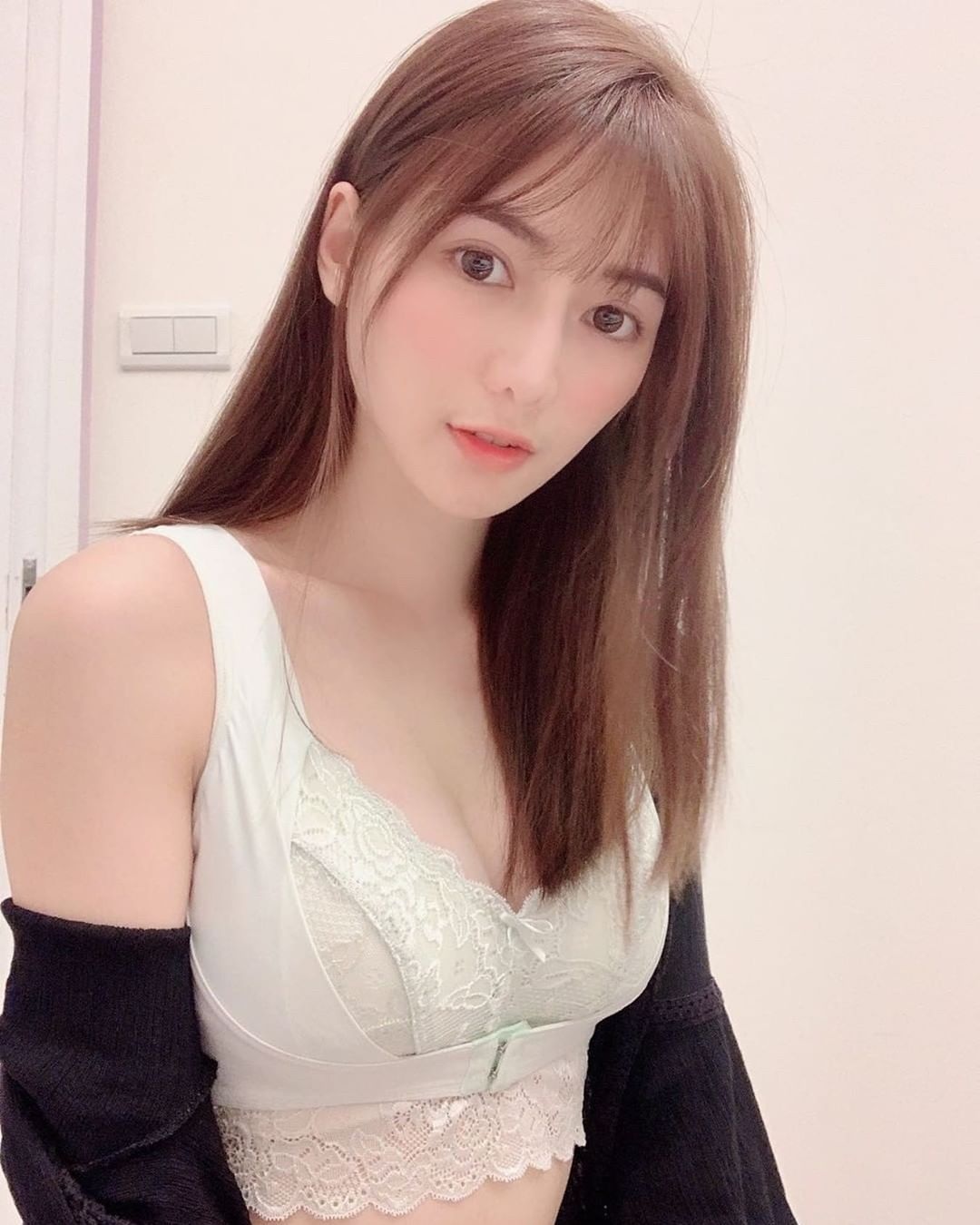 mac bikini ban tra sua anh 6