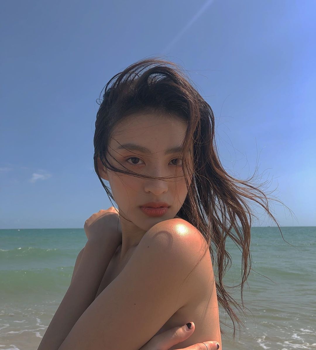 hot girl giong nhau anh 7