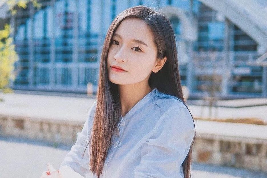 4 nu du hoc sinh Nhat Ban tai sac, hoi du combo 'con nha nguoi ta' hinh anh