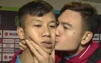 Hai Que bi nheo tai, so ma, dan mang cong nhan lam doi truong khong de hinh anh