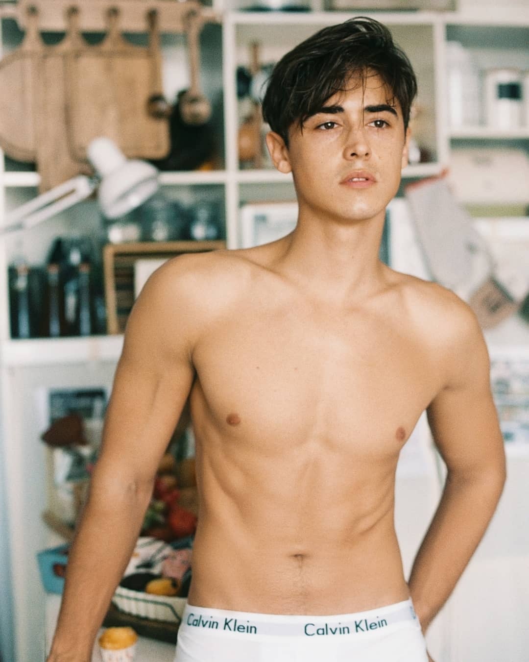 Trai tay dong mv viet anh 2