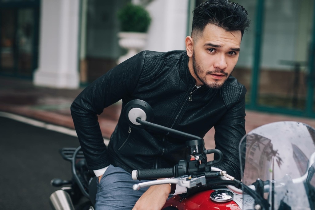 Trai tay dong mv viet anh 7