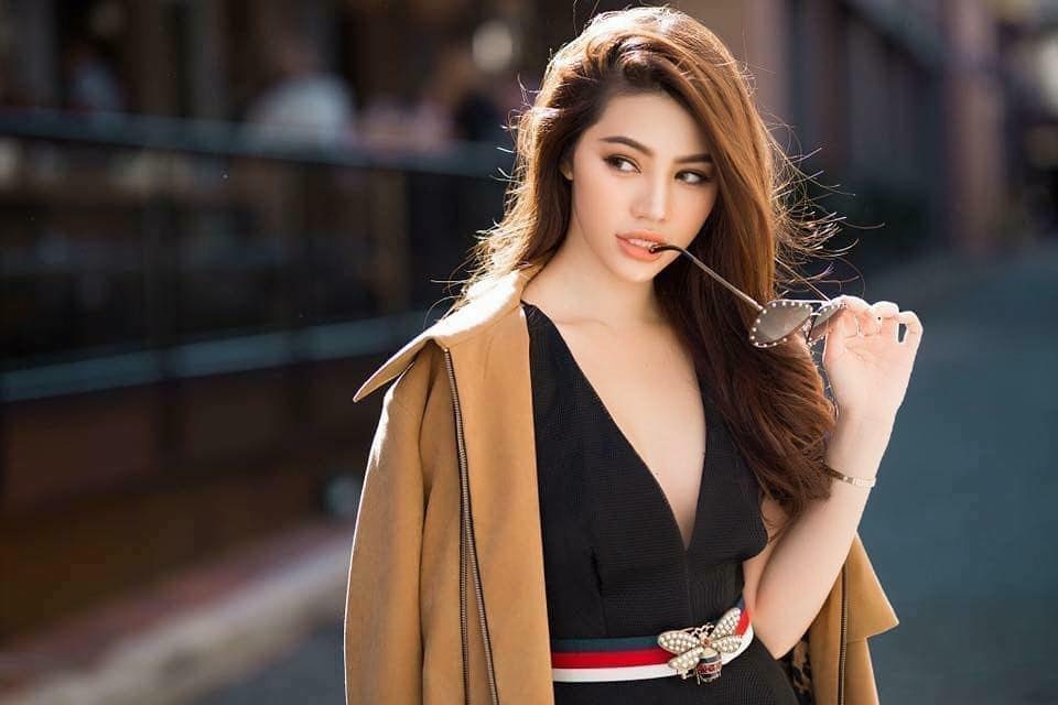 hoi ban than cua jolie nguyen anh 1
