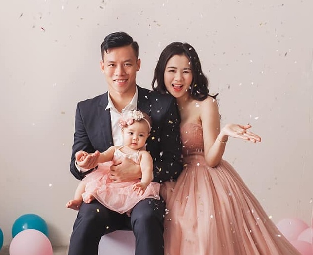 Cau thu khoe anh con anh 3