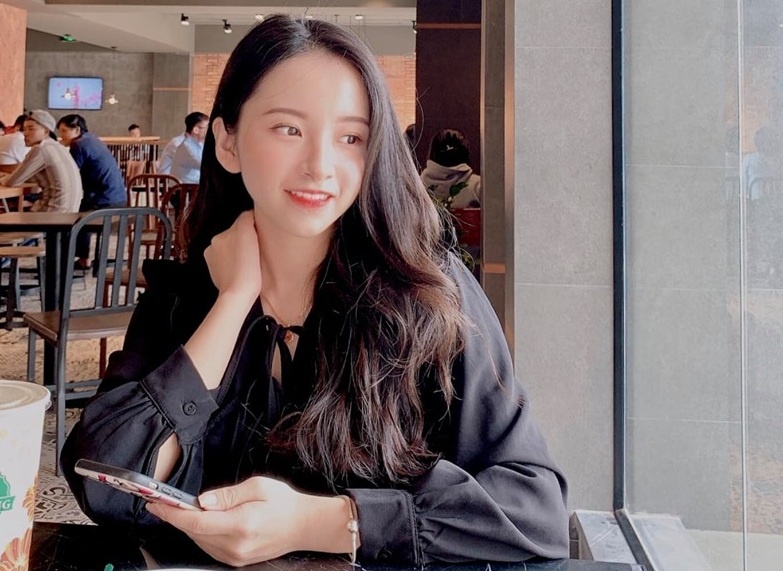 Co giao day tieng anh xinh dep anh 2