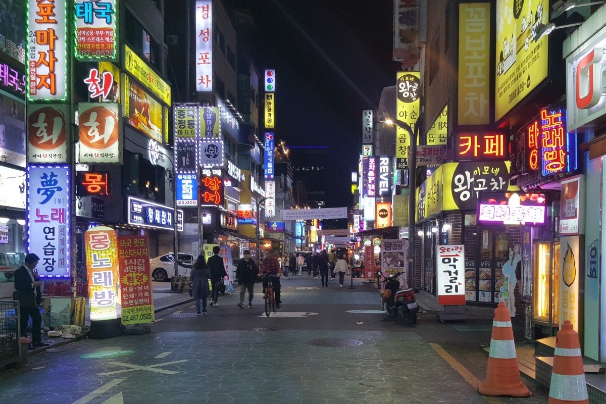 Tay chay van hoa nhau noi cong so o Han Quoc anh 1