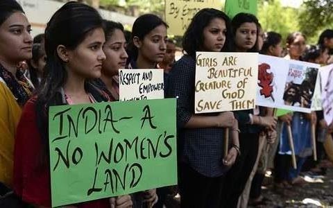 Chang trai tung danh em gai tro thanh nguoi bao ve phu nu hinh anh