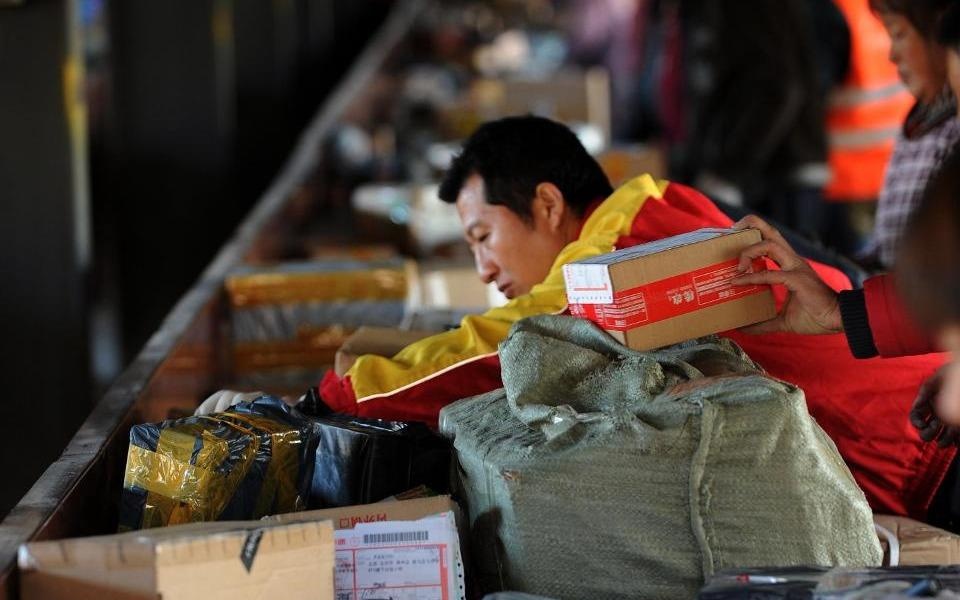 San do Black Friday la boc dong, mua hang sale roi bo xo? hinh anh