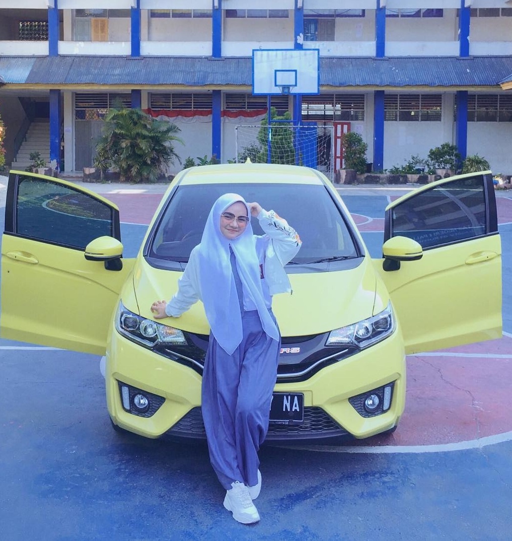 ban gai cau thu indonesia anh 9