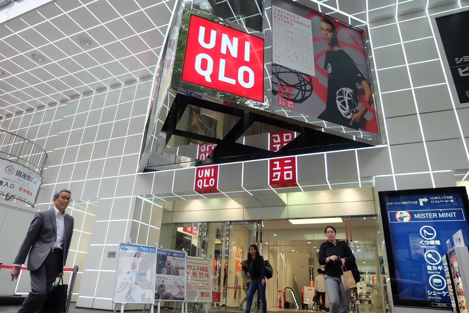 uniqlo khai truong anh 1