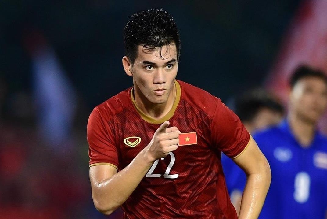 Dan mang goi ten Tien Linh, Duc Chinh, co vu U22 truoc ban ket hinh anh