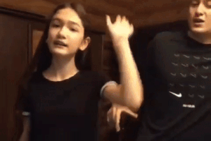 Thu mon Dang Van Lam khoe clip nhay cung em gai hinh anh