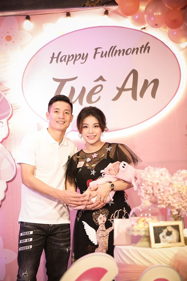 cầu thủ đám cưới ảnh 7 cau thu dam cuoi anh 7