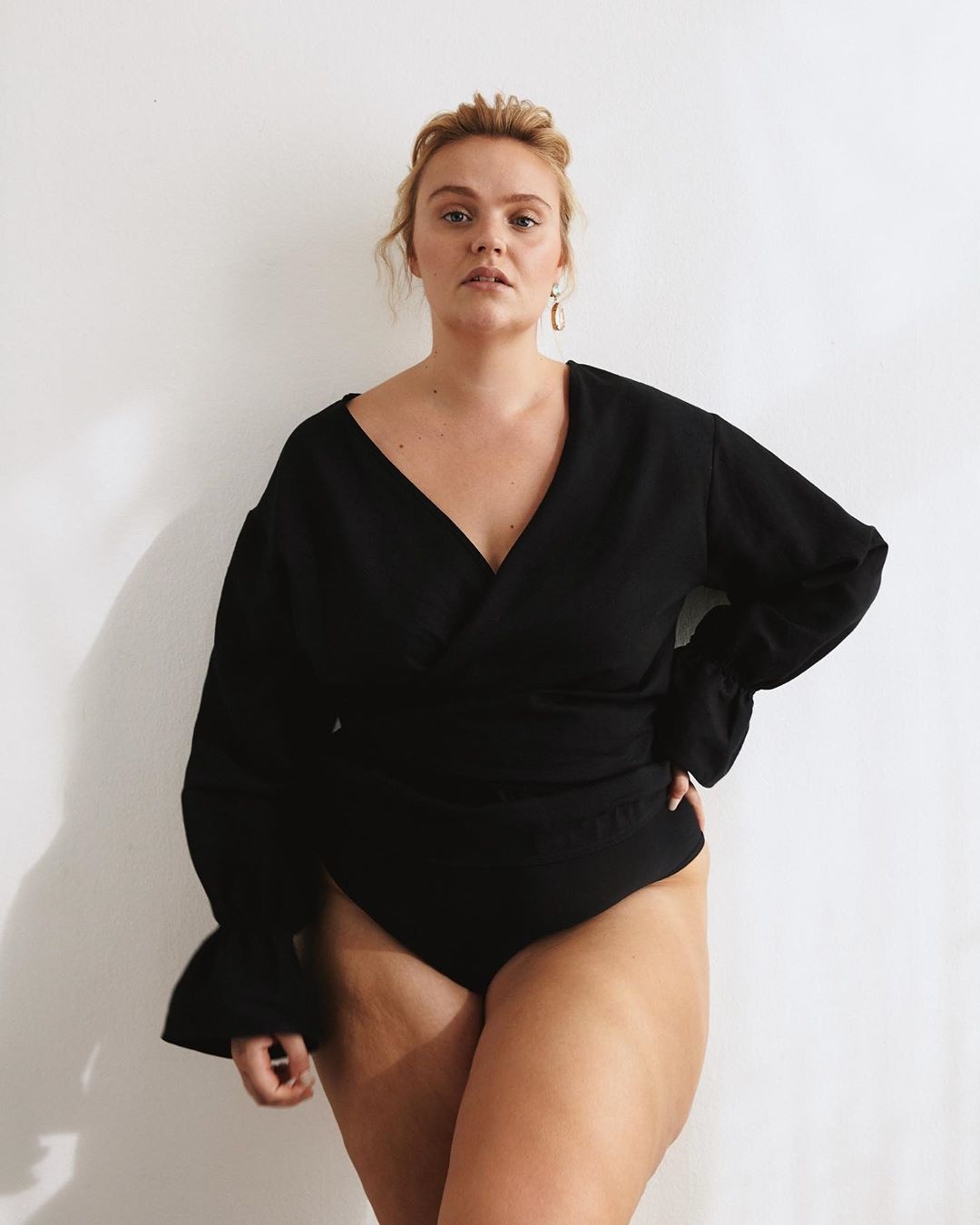 người mẫu ngoại cỡ ảnh 1 nguoi mau ngoai co anh 1