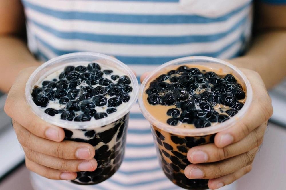 Vi sao tra sua tran chau luon duoc long gioi tre sau 40 nam ra doi hinh anh