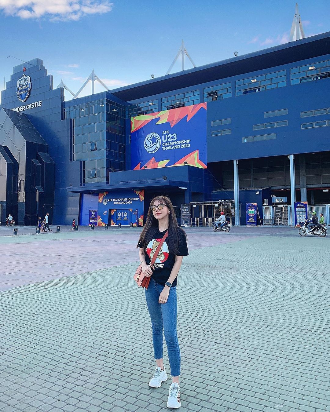 ban gai Hoang duc anh 1