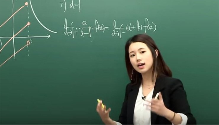 youtuber bị ném đá ảnh 2 youtuber bi nem da anh 2