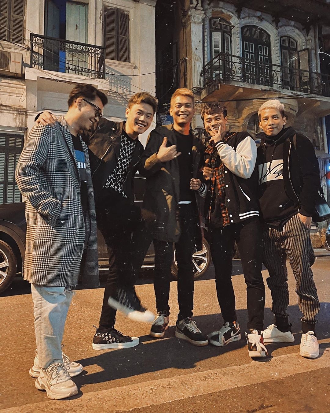 cau thu nghi tet anh 2