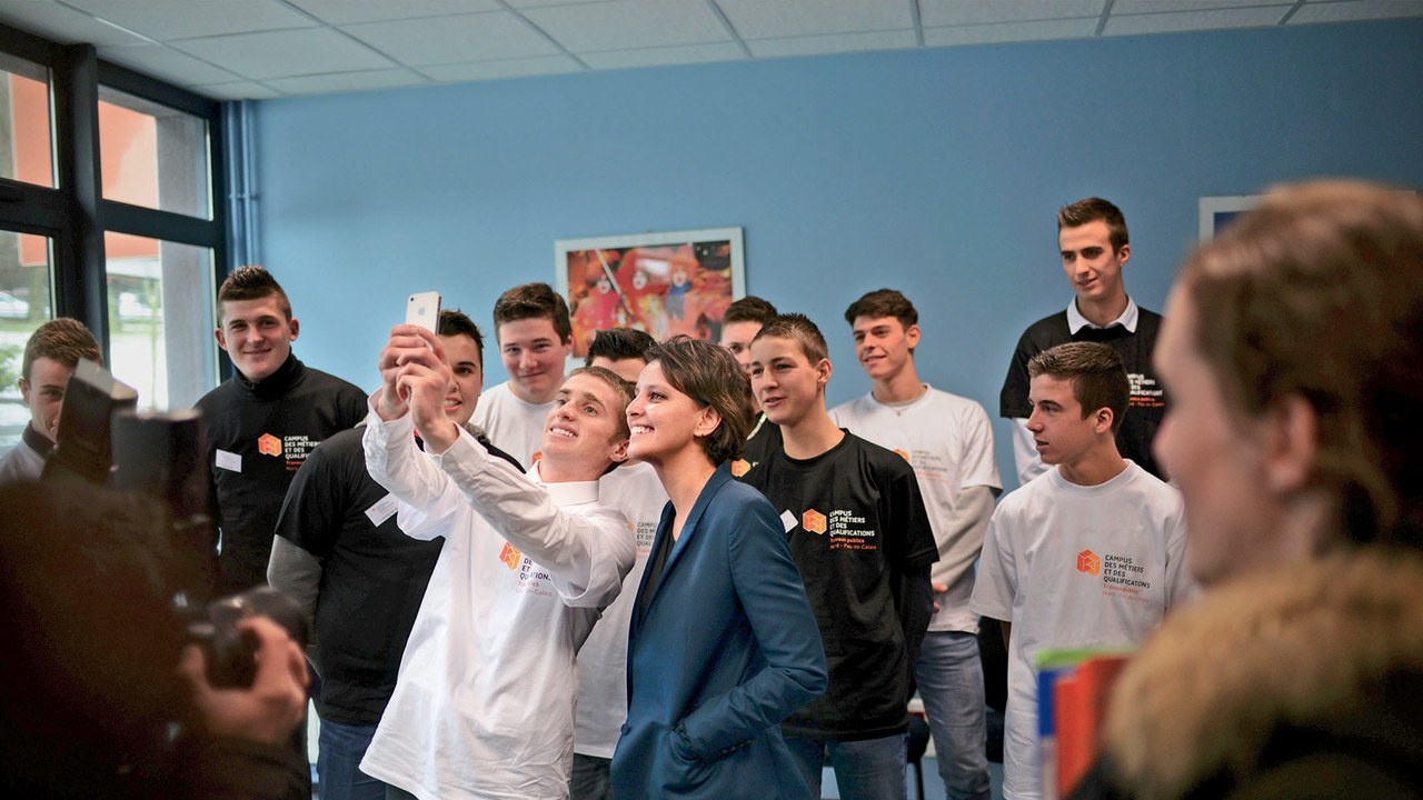 Bo truong Bo giao duc Phap anh 9