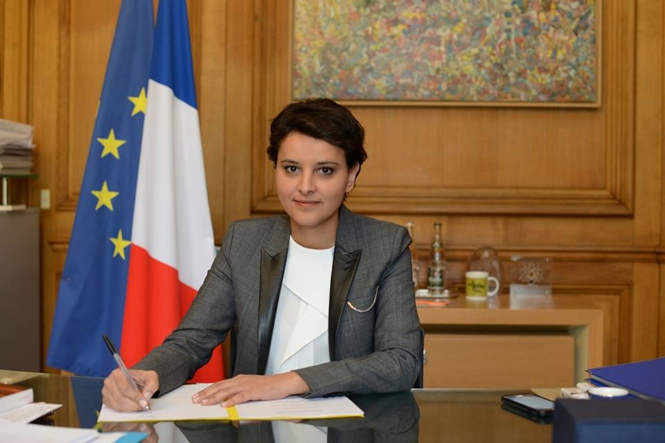 Bo truong Bo giao duc Phap anh 7