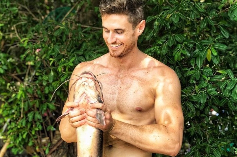 MC nguoi My cua VTV cao gan 2 m, so huu than hinh chuan 6 mui hinh anh