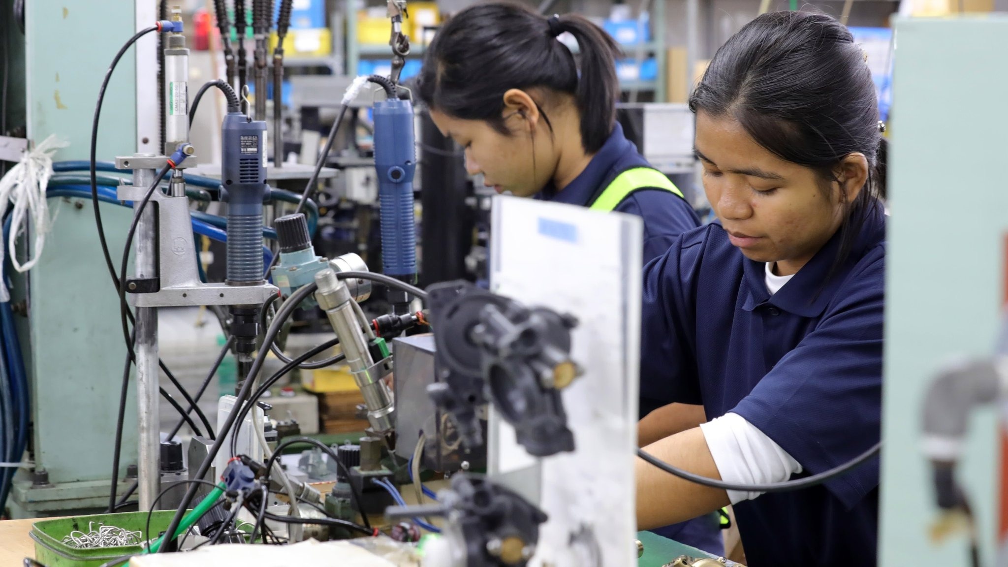 thuc tap sinh viet tai nhat anh 2