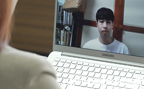 'That bat cong khi chung toi bi goi la Daegu corona' hinh anh