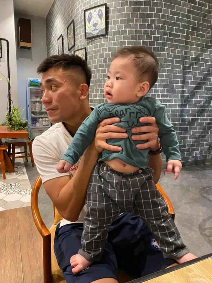 cau thu viet nam cham con mua dich anh 10