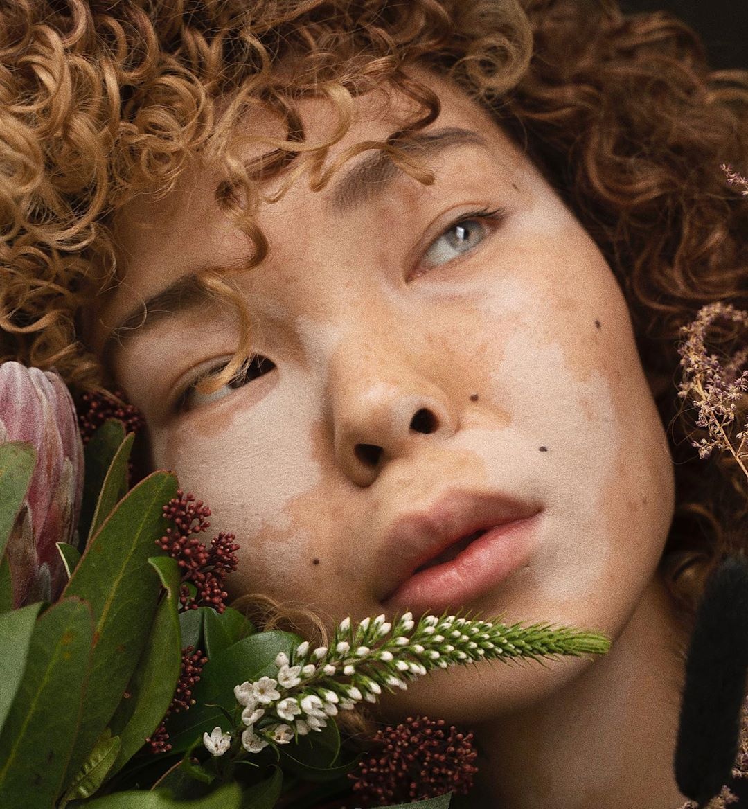 hot girl voi khuon mat tan nhang anh 1