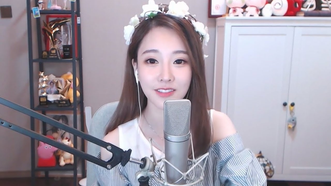 streamer lộ mặt thật ảnh 8 streamer lo mat that anh 8