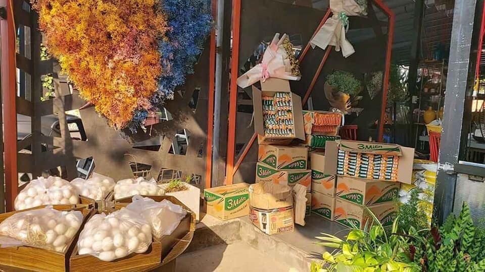 phat thuc an mien phi anh 4