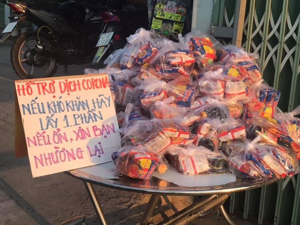 phat thuc an mien phi anh 1