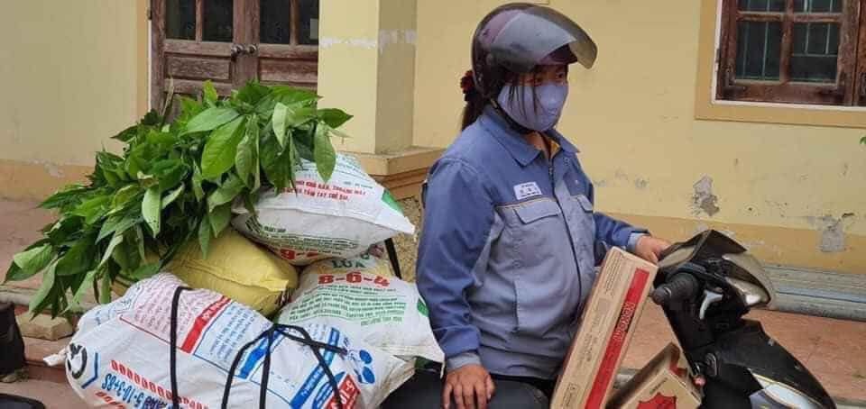 nguoi dan ung ho khu cach ly anh 2