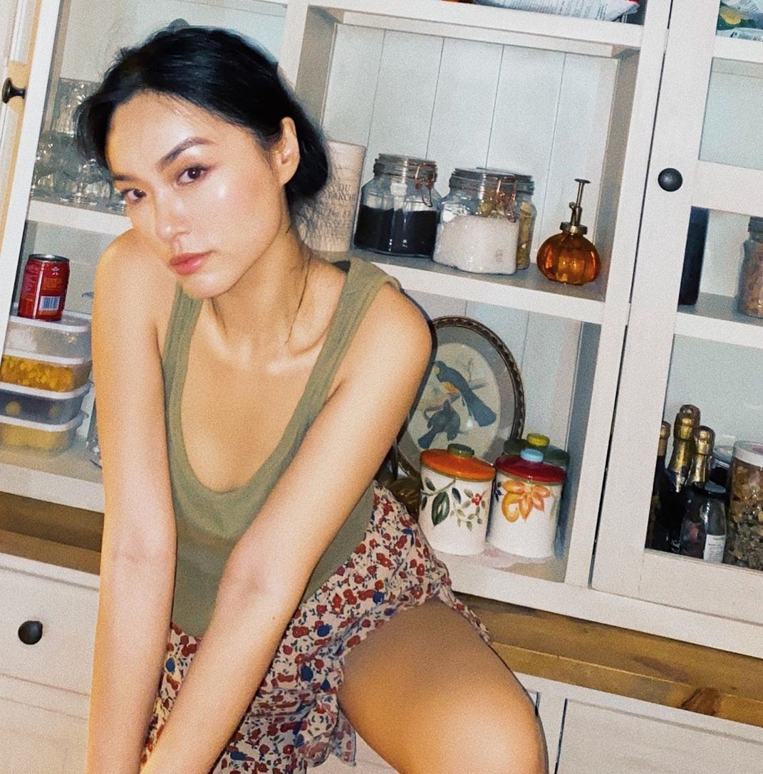 hot girl khoe co bung anh 2