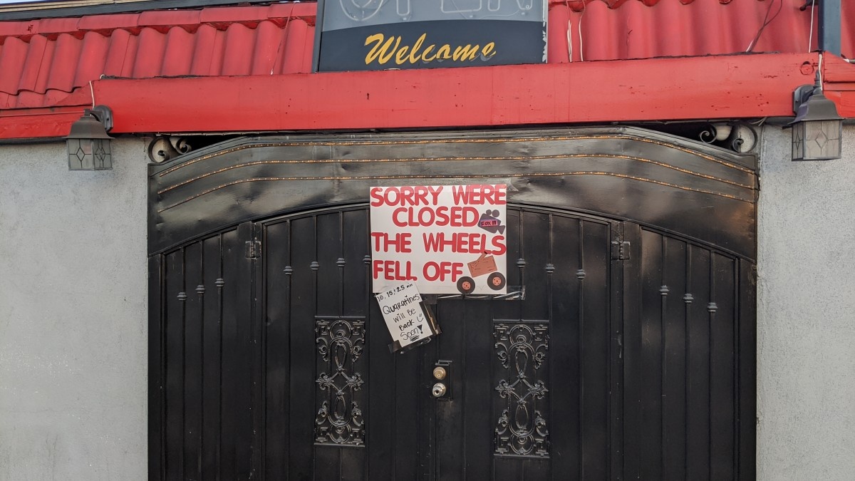 cau lac bo thoat y anh 2