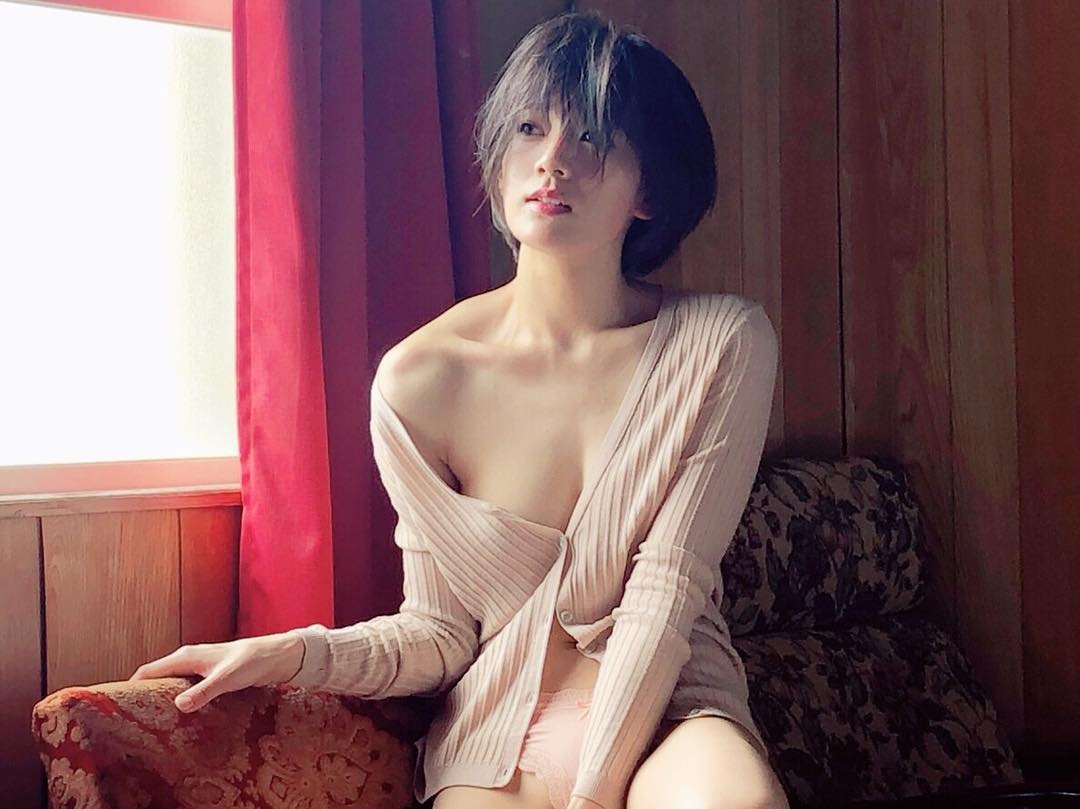 nu giam doc J.League anh 2