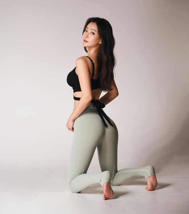 giao vien yoga han quoc anh 7