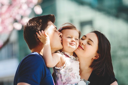 tro cap sinh con anh 1