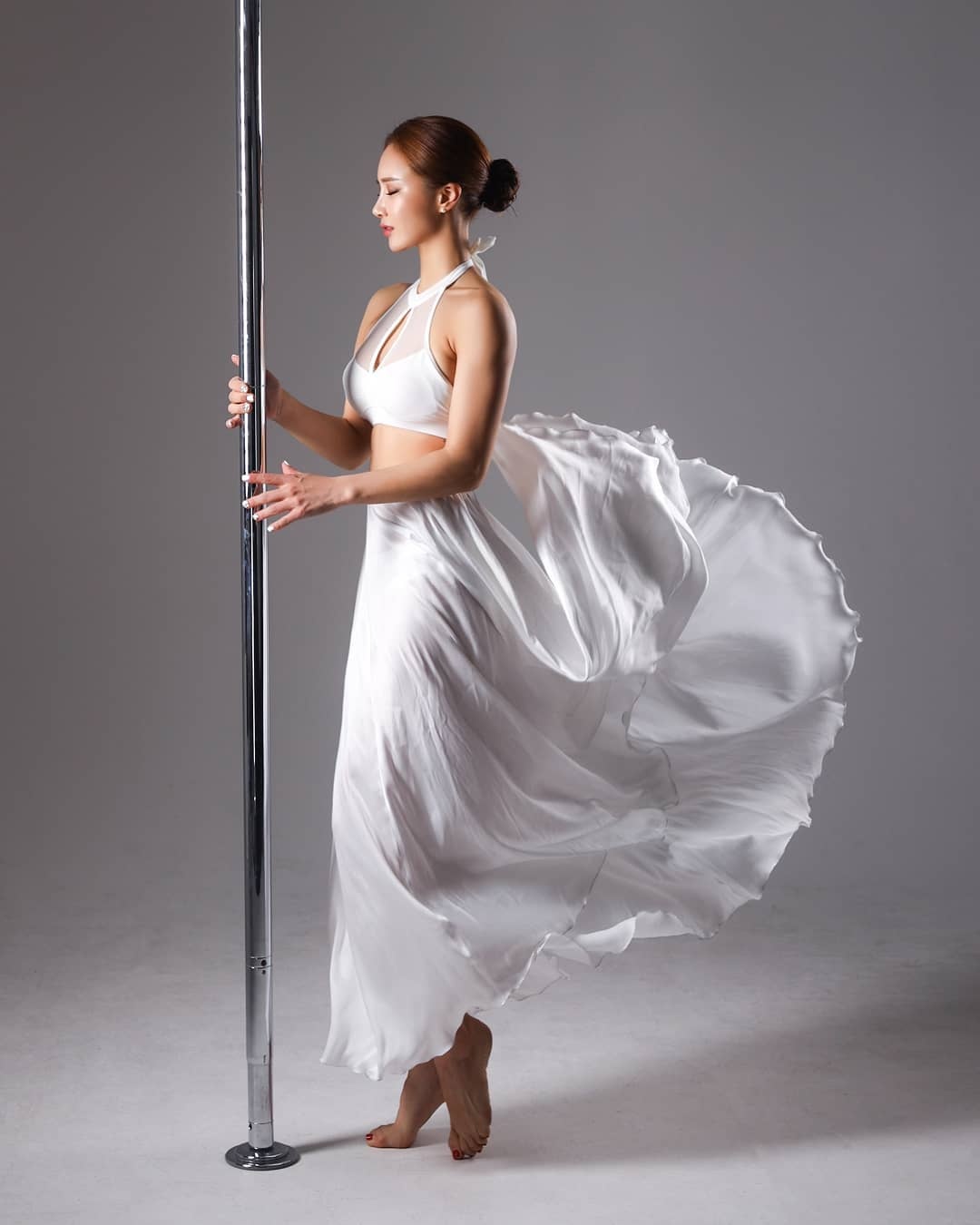 hlv múa cột hàn quốc ảnh 8 hlv mua cot han quoc anh 8