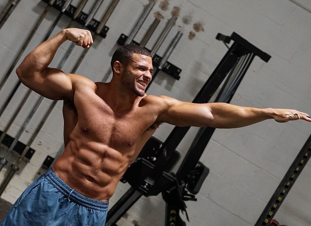 nguoi dan ong khoe nhat nuoc anh anh 2