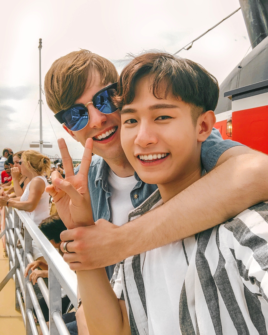 cặp đồng tính ảnh 8 cap dong tinh anh 8