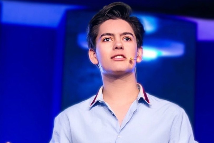'CEO tre nhat nuoc Anh' ngay cang dien trai hinh anh