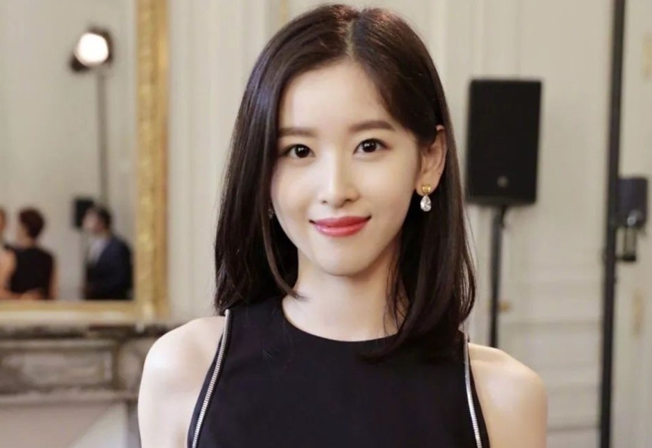 'Hot girl tra sua' va nhung nu ty phu chau A hinh anh