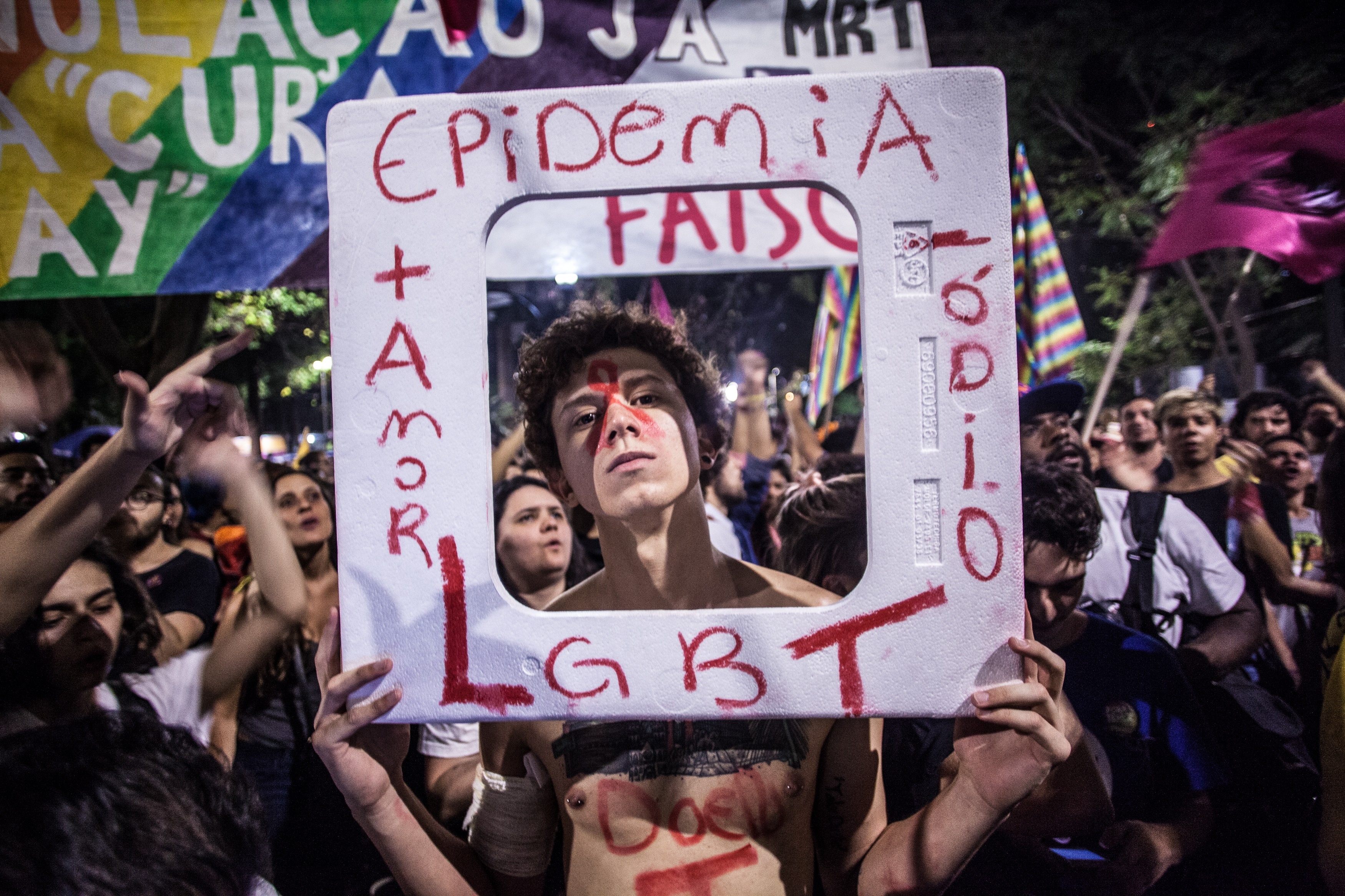 lynk lee bi miet thi anh 2