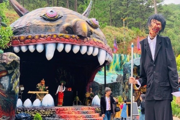 Giong khu Quy Nui o Da Lat, cac nuoc lam du lich tu rung the nao? hinh anh